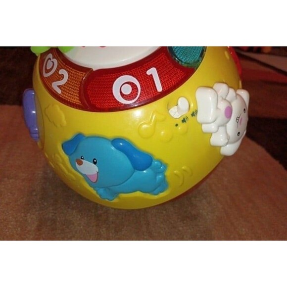 VTech Wiggle and Crawl Ball Toy - Picture 3 of 6
